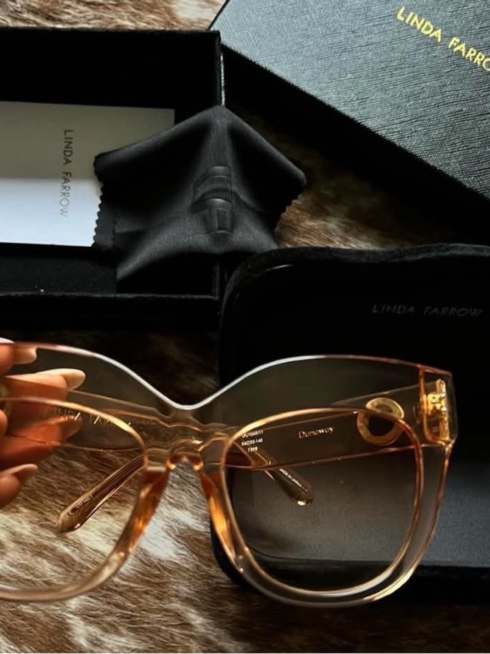 Linda Farrow Dunaway oversized glasses in peach